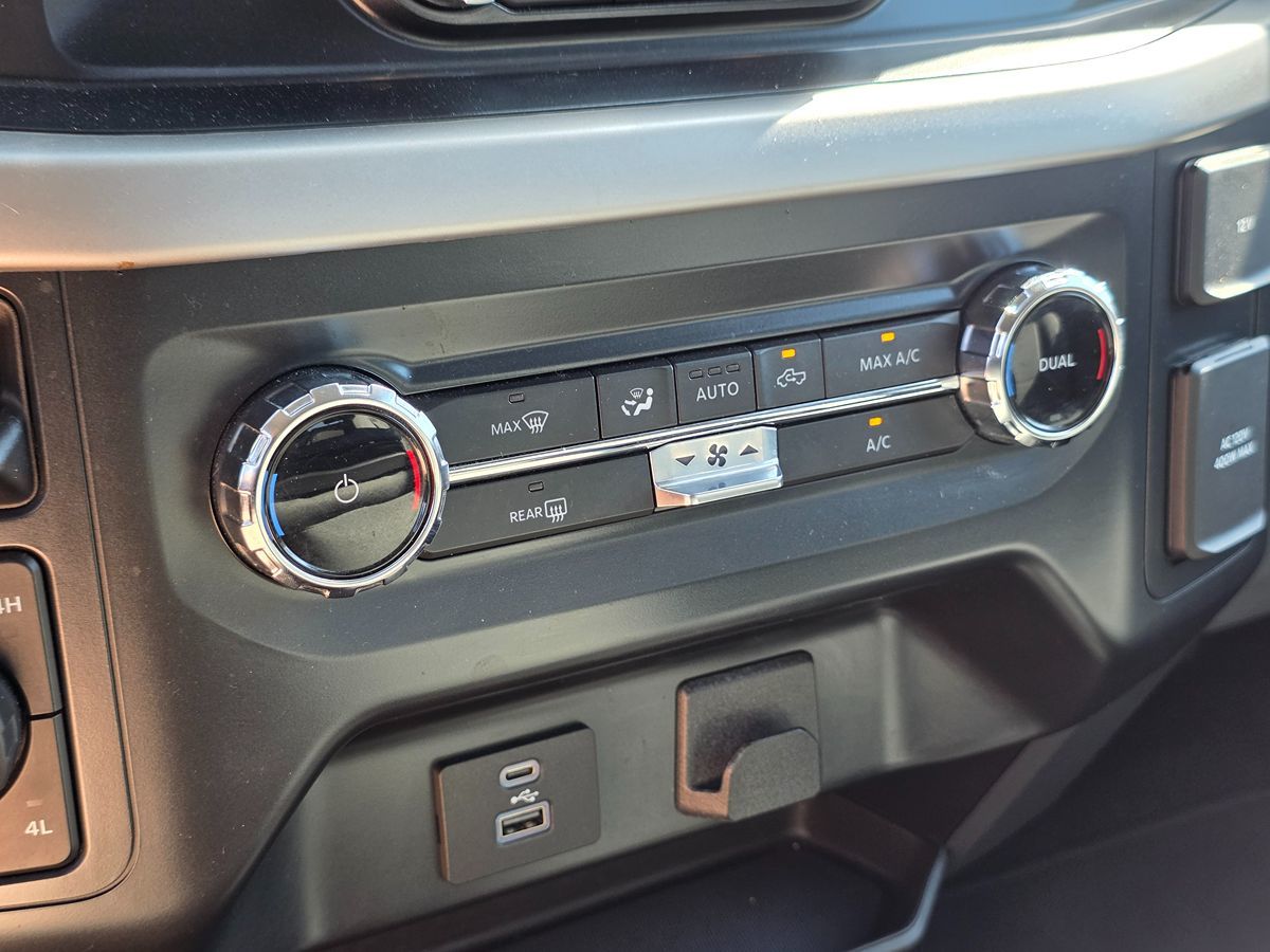Ford F-150 photo 37