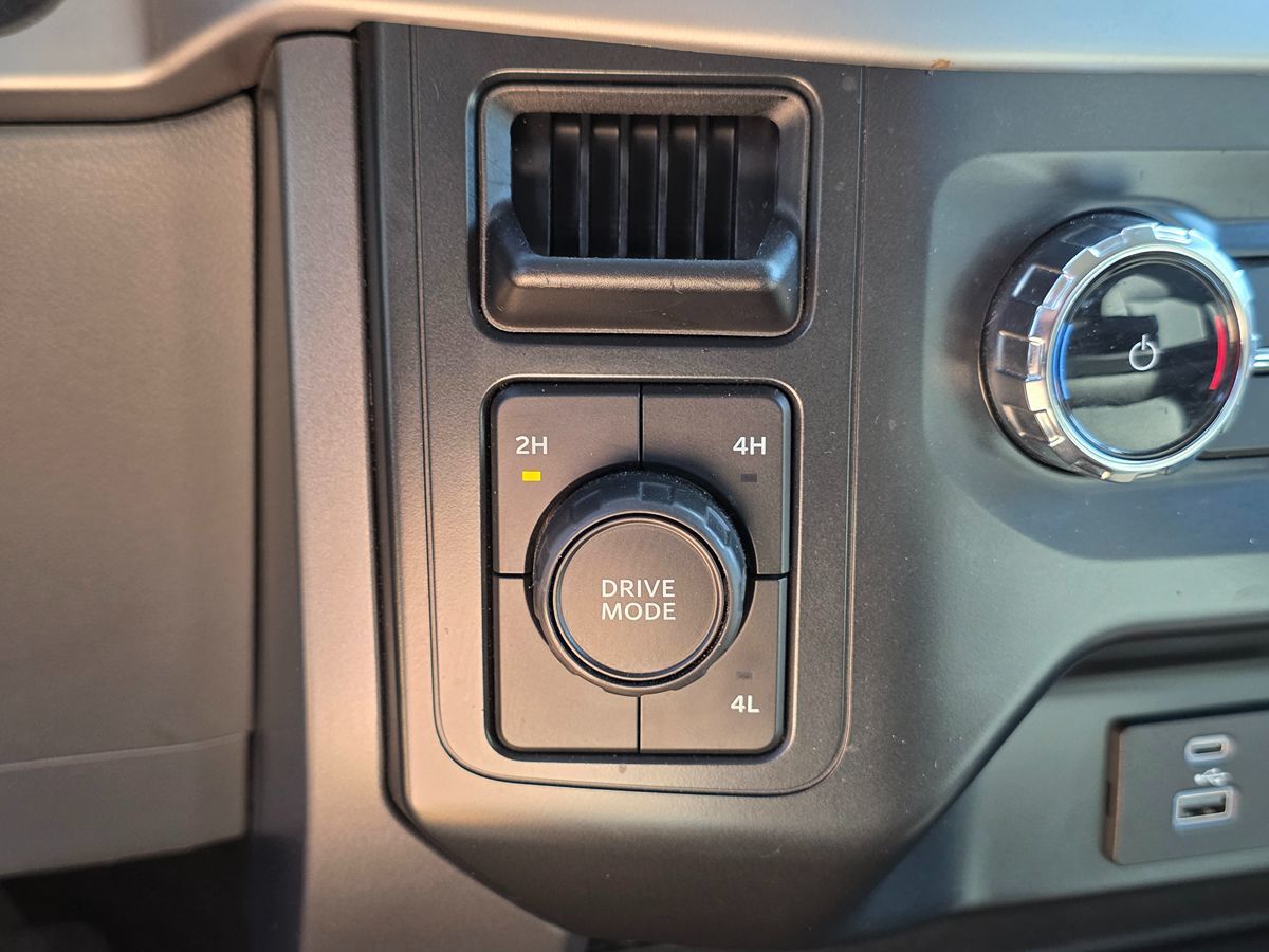 Ford F-150 photo 38