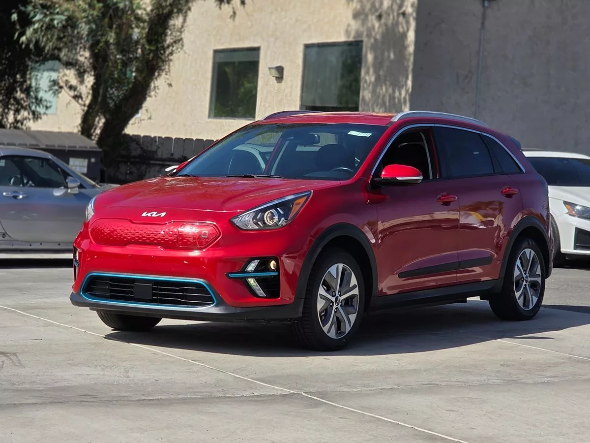 2022 Kia Niro EV EX - Carnova Inc. photo 5