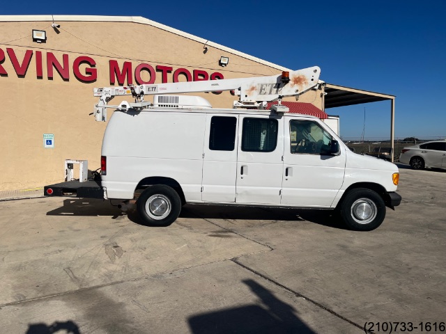 Used 2006 Ford Econoline Cargo Van Recreational in San Antonio