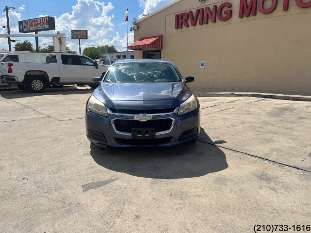 2014 Chevrolet Malibu photo 2