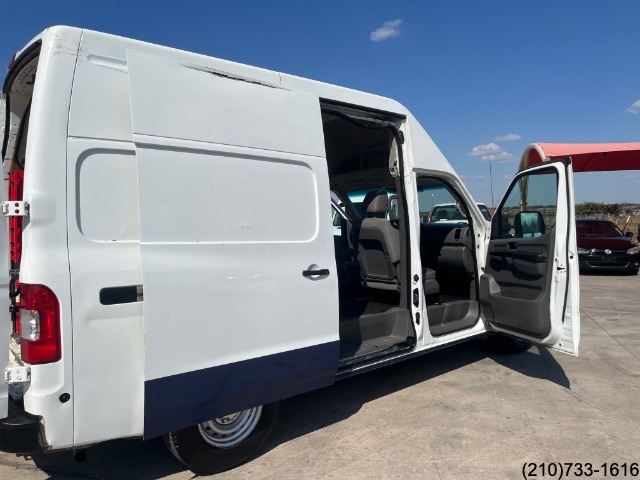 2014 Nissan NV photo 18