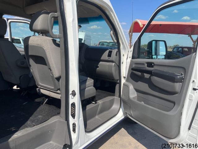 2014 Nissan NV photo 22