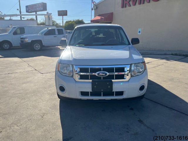 2012 Ford Escape XLS photo 2