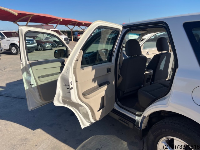 2012 Ford Escape XLS photo 12
