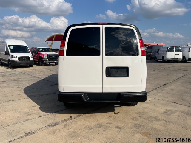 2020 Chevrolet Express Passenger LS photo 6