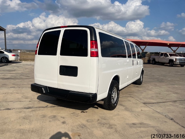 2020 Chevrolet Express Passenger LS photo 7