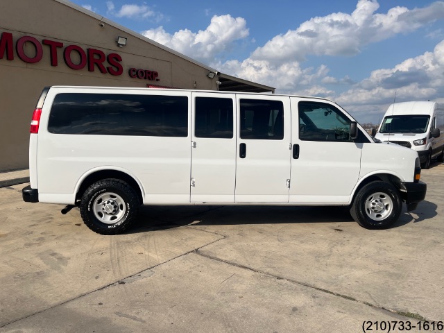 2020 Chevrolet Express Passenger LS photo 8