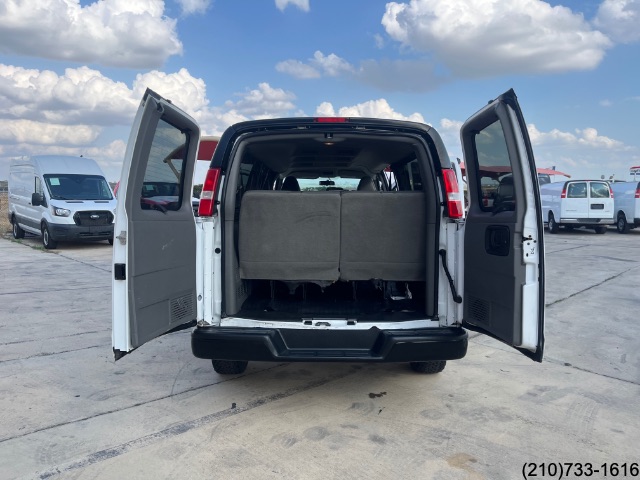 2020 Chevrolet Express Passenger LS photo 19