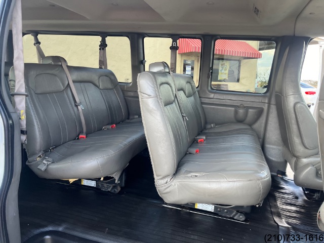 2020 Chevrolet Express Passenger LS photo 24