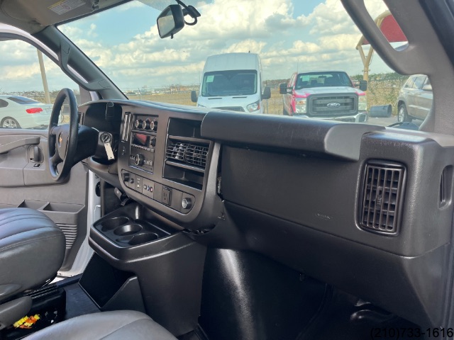 2020 Chevrolet Express Passenger LS photo 27