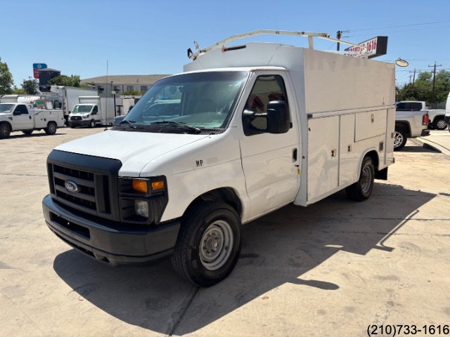 2008 Ford E-350 photo 3