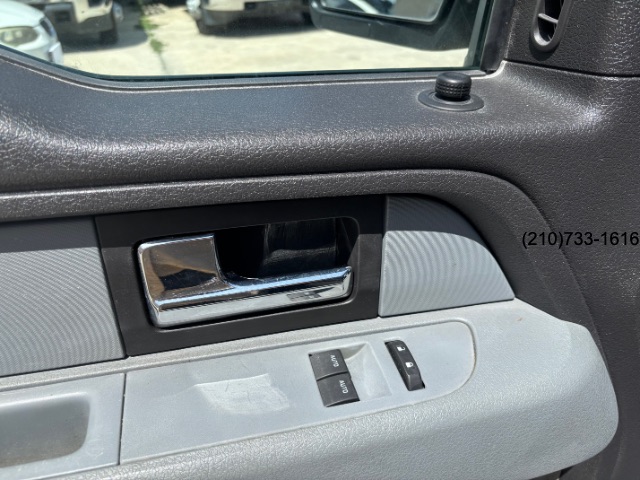 2013 Ford F-150 XL photo 11