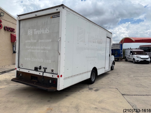 2021 Chevrolet Express Cutaway photo 7