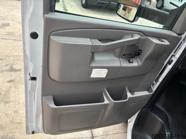 2021 Chevrolet Express Cutaway photo 12