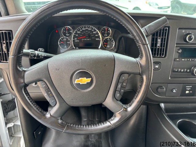 2021 Chevrolet Express Cutaway photo 16