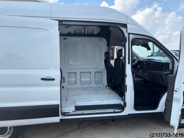 2023 Ford Transit Cargo Van photo 24