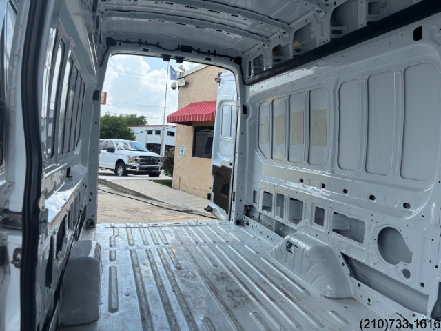 2023 Ford Transit Cargo Van photo 25
