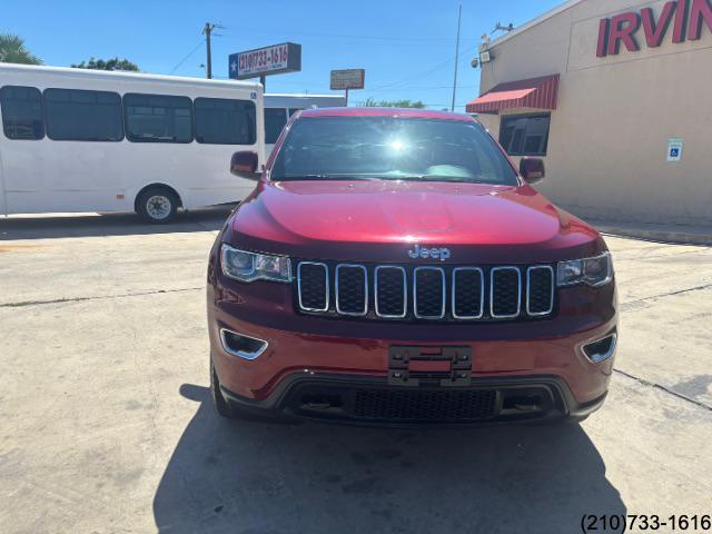 2018 Jeep Grand Cherokee Laredo E photo 2