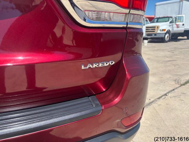 2018 Jeep Grand Cherokee Laredo E photo 13