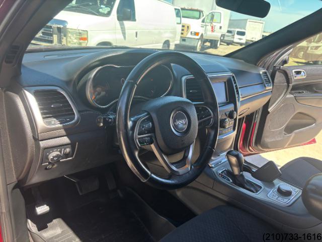 2018 Jeep Grand Cherokee Laredo E photo 18
