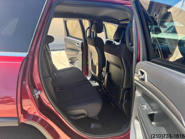 2018 Jeep Grand Cherokee Laredo E photo 28