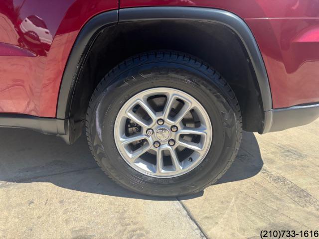 2018 Jeep Grand Cherokee Laredo E photo 31