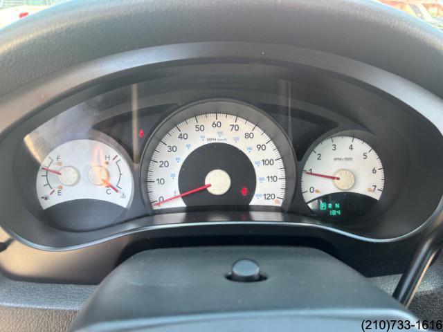 2006 Mitsubishi Raider LS photo 16