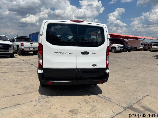 2021 Ford Transit Passenger XLT photo 3