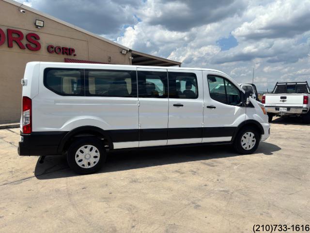 2021 Ford Transit Passenger XLT photo 5