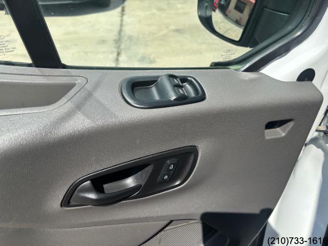 2021 Ford Transit Passenger XLT photo 10