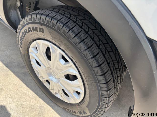 2021 Ford Transit Passenger XLT photo 24