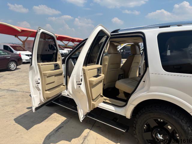 2017 Ford Expedition Limited photo 10