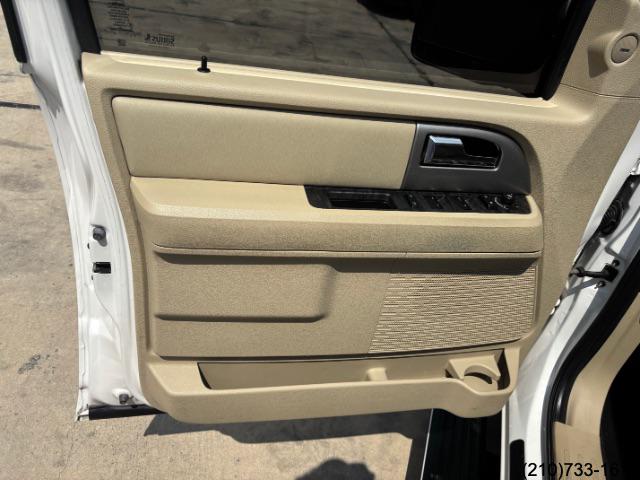 2017 Ford Expedition Limited photo 11