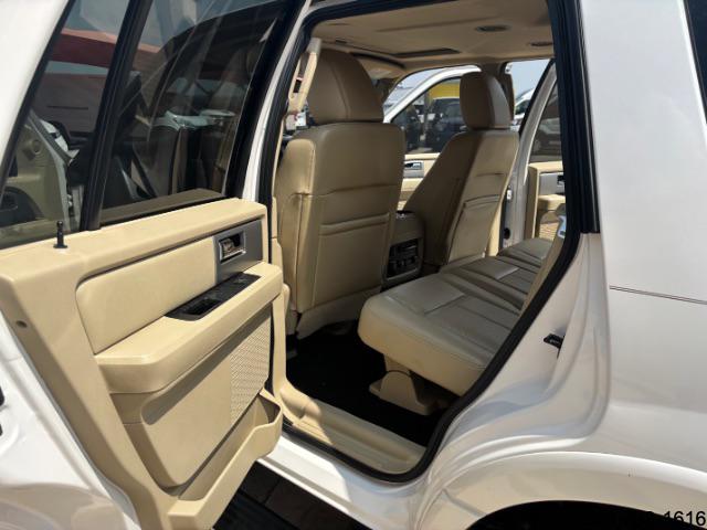 2017 Ford Expedition Limited photo 18