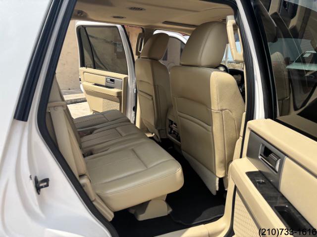 2017 Ford Expedition Limited photo 23