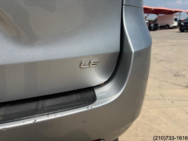 2020 Toyota Sienna LE photo 11