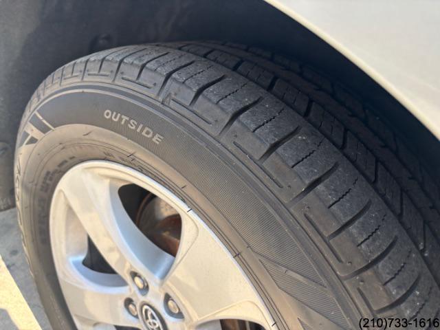 2020 Toyota Sienna LE photo 32