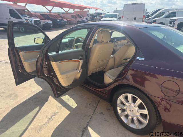 2012 Lincoln MKZ Hybrid photo 10