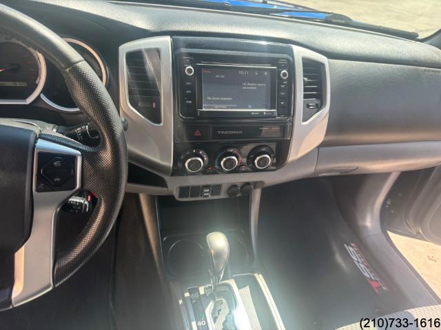 2015 Toyota Tacoma PreRunner photo 18