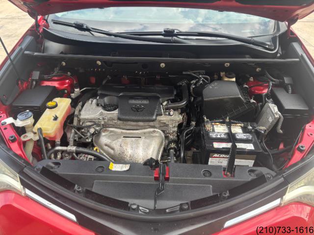 2016 Toyota RAV4 XLE photo 8