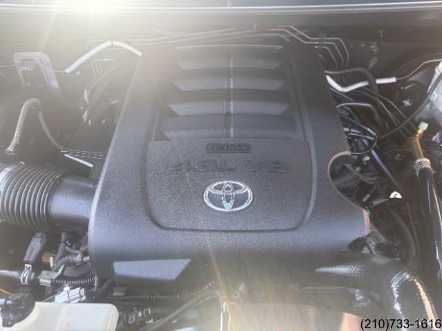 2012 Toyota Tundra Double Cab photo 9