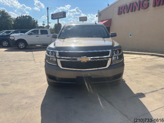 2017 Chevrolet Tahoe LT photo 2