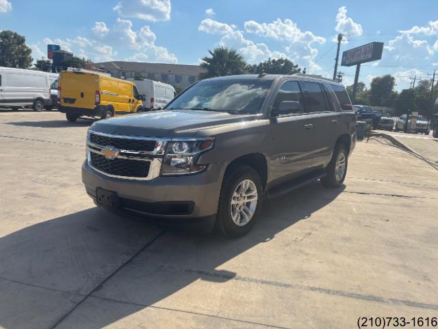 2017 Chevrolet Tahoe LT photo 3
