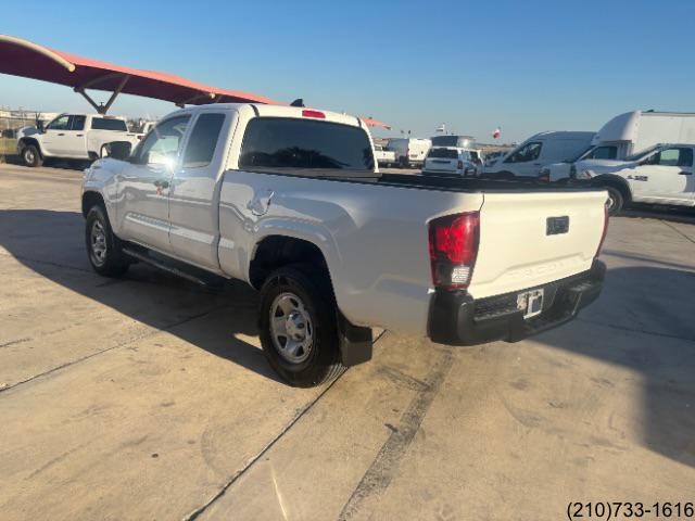 2022 Toyota Tacoma SR photo 4