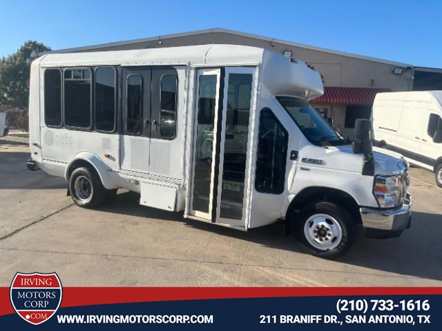 2014 Ford Econoline Commercial Cutaway 