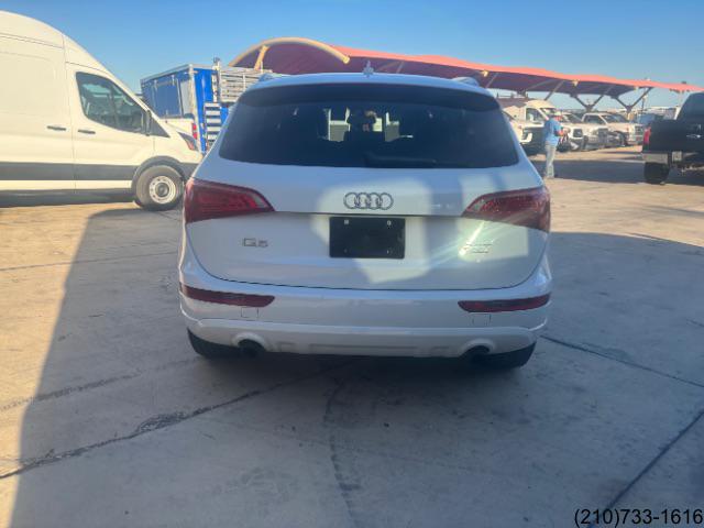 2012 Audi Q5 2.0T Premium photo 2