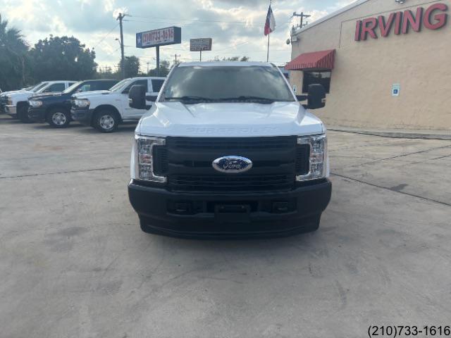 2017 Ford F-250 XLT photo 2