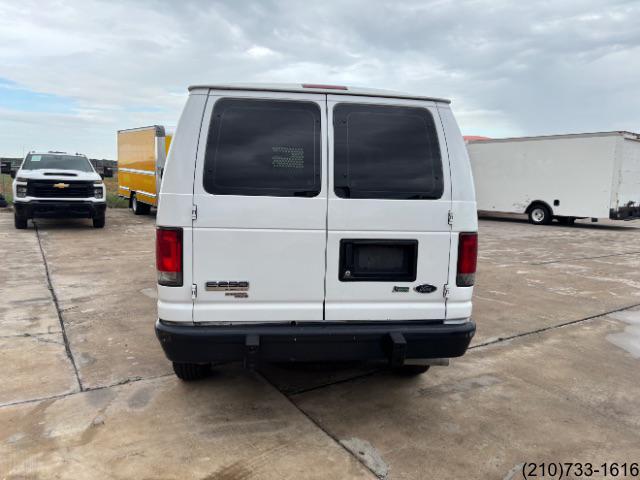 Ford Econoline photo 6