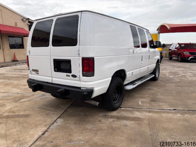 Ford Econoline photo 7